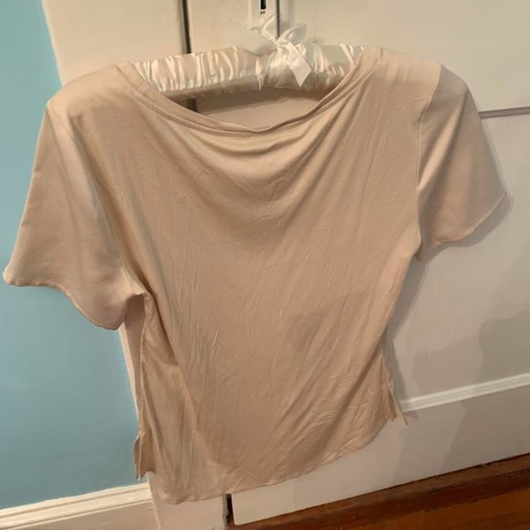 Silky, satiny ANN TAYLOR scoop neck cream-colored blouse - Picture 3 of 4